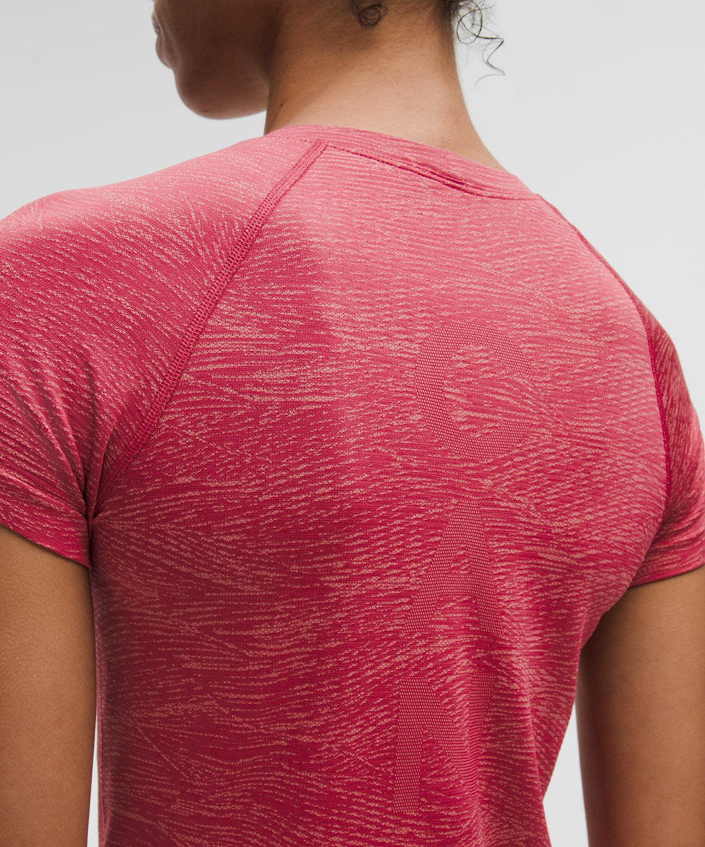 Team Canada Swiftly Tech Short-Sleeve Shirt 2.0 Hip LengthCPC Logo