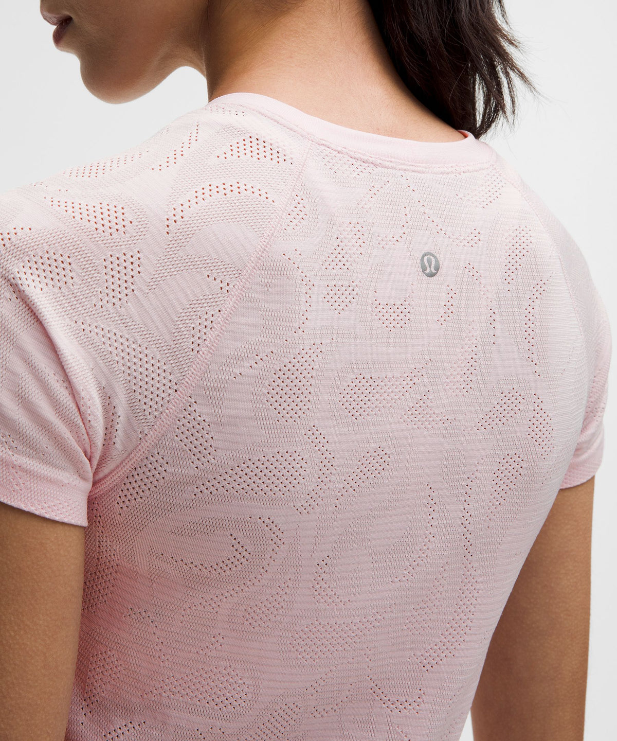 Swiftly Tech Short-Sleeve Shirt 2.0 Waist LengthPaisley