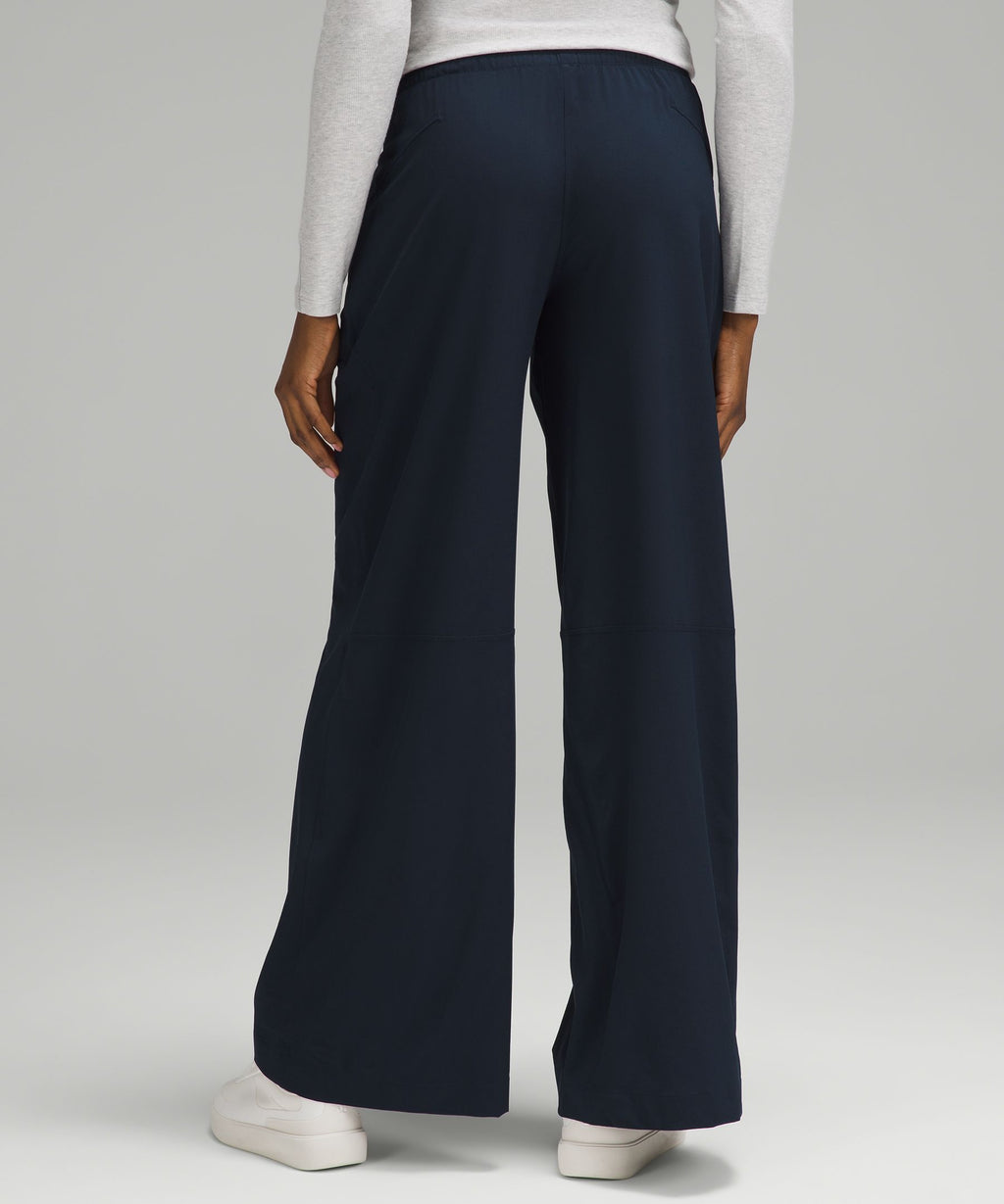 Swift Mid-Rise Wide-Leg Pant
