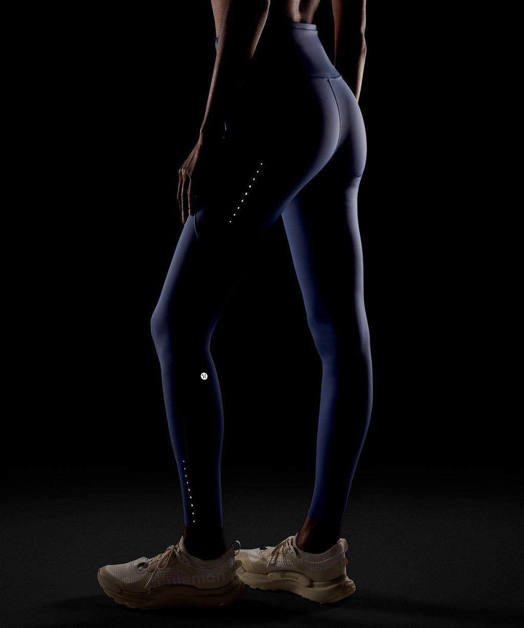 Fast and Free High-Rise Tight 28"5 Pocket