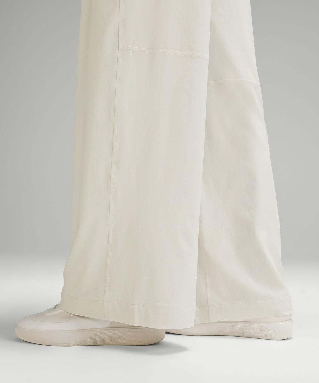 Swift Mid-Rise Wide-Leg Pant