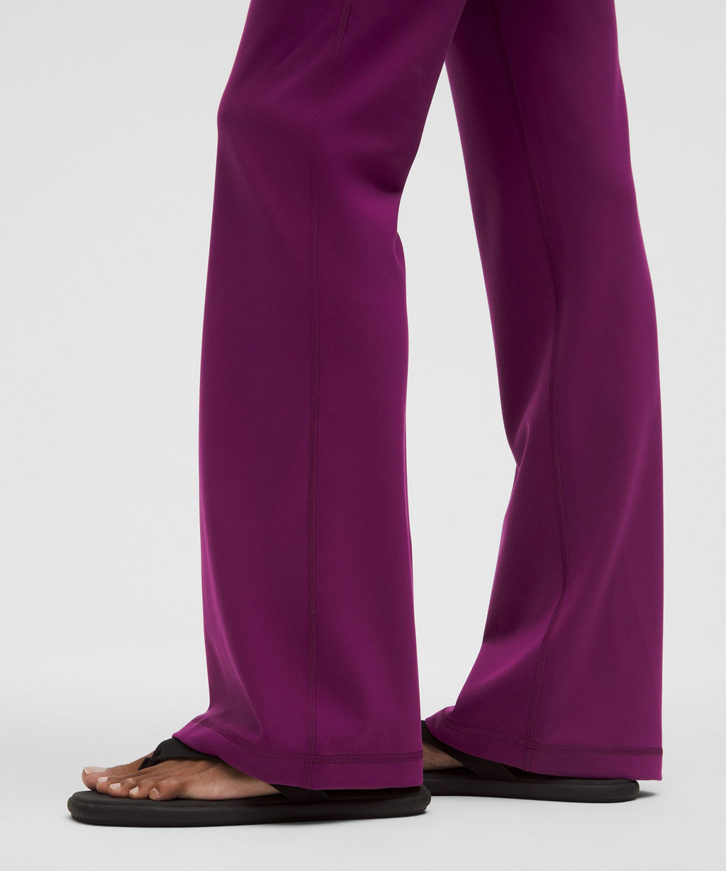Wunder Under SmoothCover High-Rise Bootcut Pant 34"