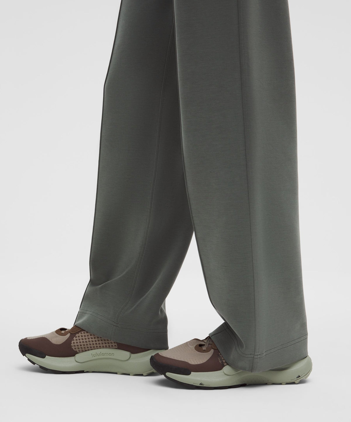 Softstreme Pintuck Mid-Rise PantRegular