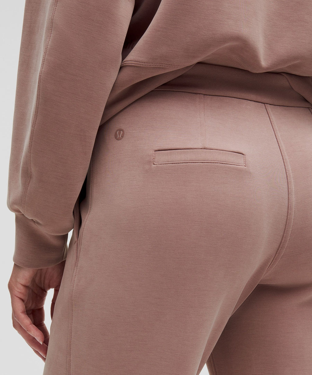 Softstreme Pintuck Mid-Rise PantRegular
