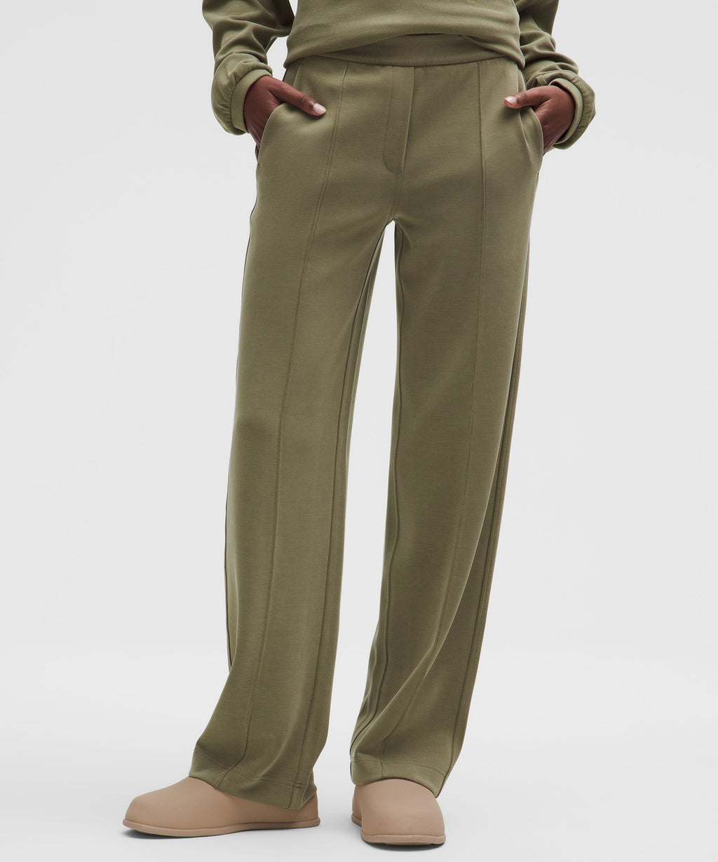 Softstreme Pintuck Mid-Rise PantRegular