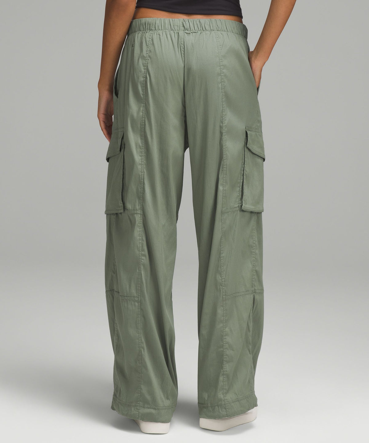 Lightweight Adjustable Mid-Rise Cargo Pant