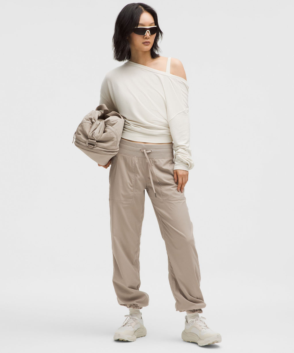 Dance Studio Mid-Rise PantShort