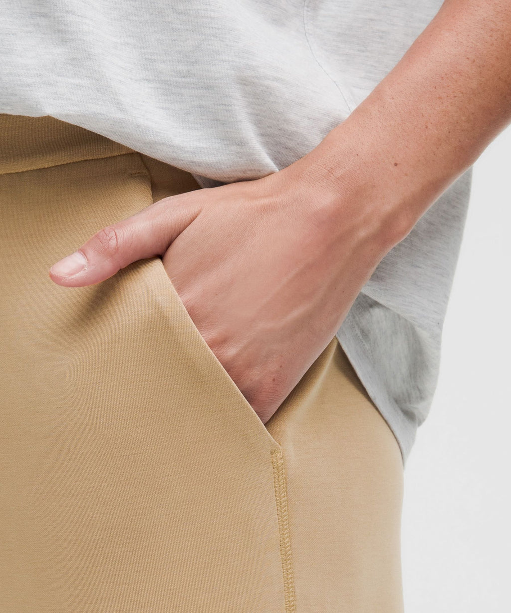 Softstreme High-Rise Straight-Leg PantRegular