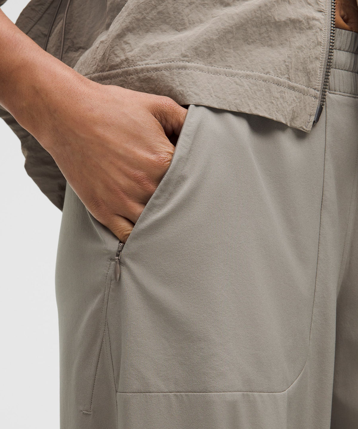 Swift Mid-Rise Wide-Leg Pant