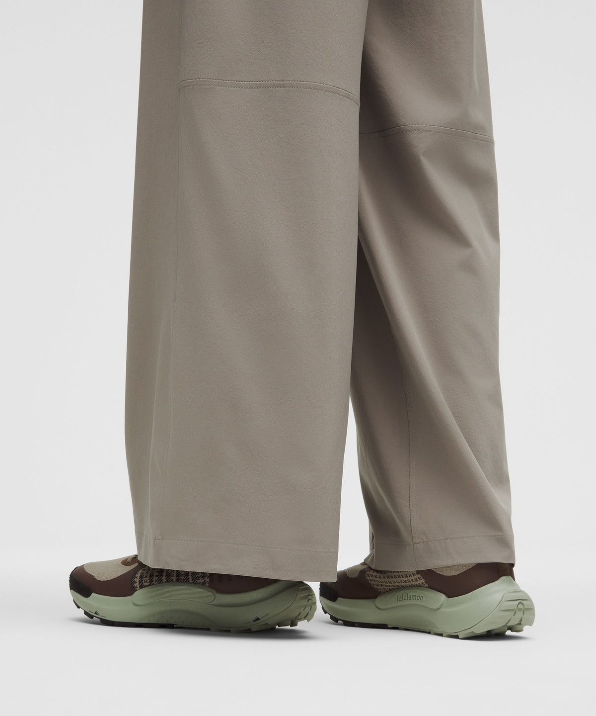 Swift Mid-Rise Wide-Leg Pant