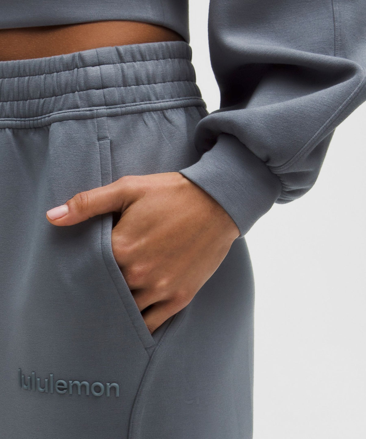 Smooth Spacer Mid-Rise JoggerWash