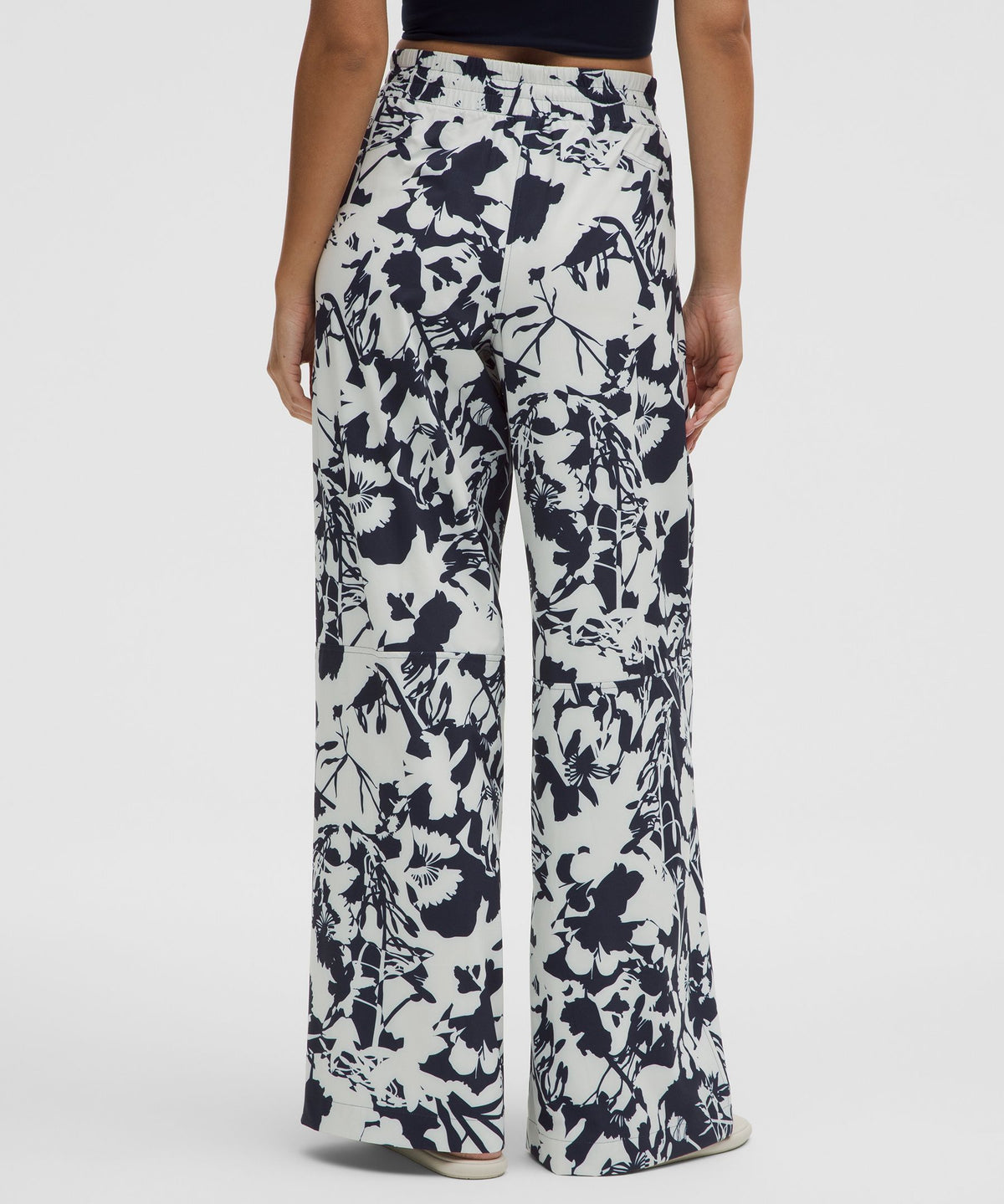 Swift Mid-Rise Wide-Leg Pant