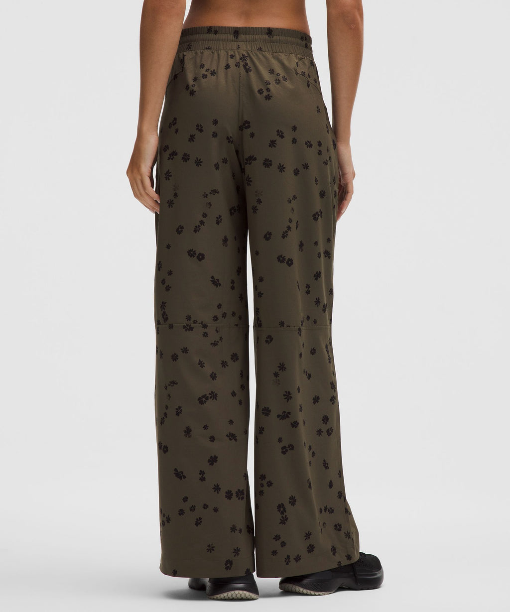 Swift Mid-Rise Wide-Leg Pant
