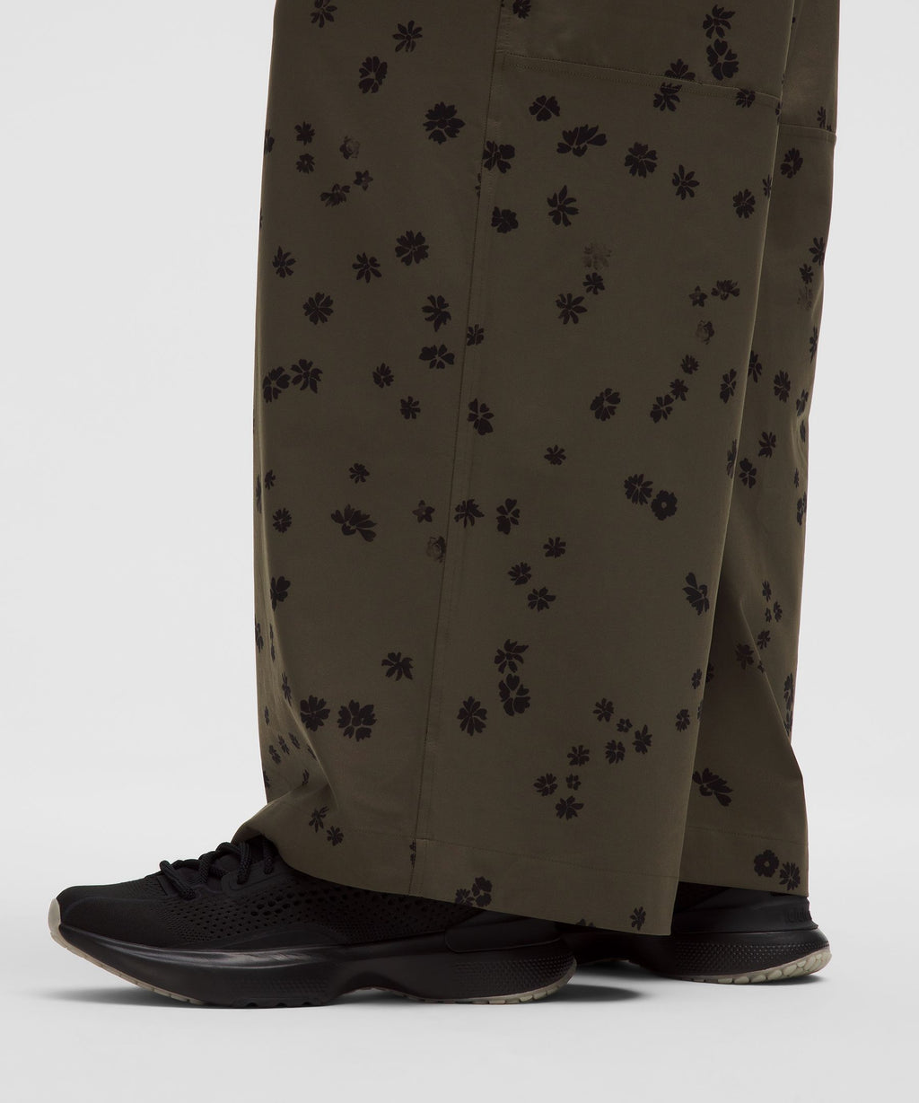 Swift Mid-Rise Wide-Leg Pant