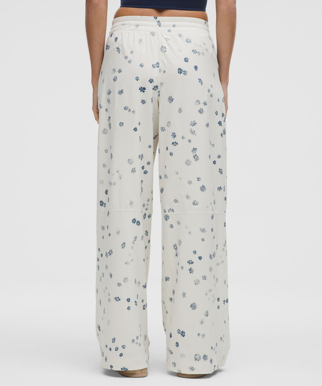 Swift Mid-Rise Wide-Leg Pant