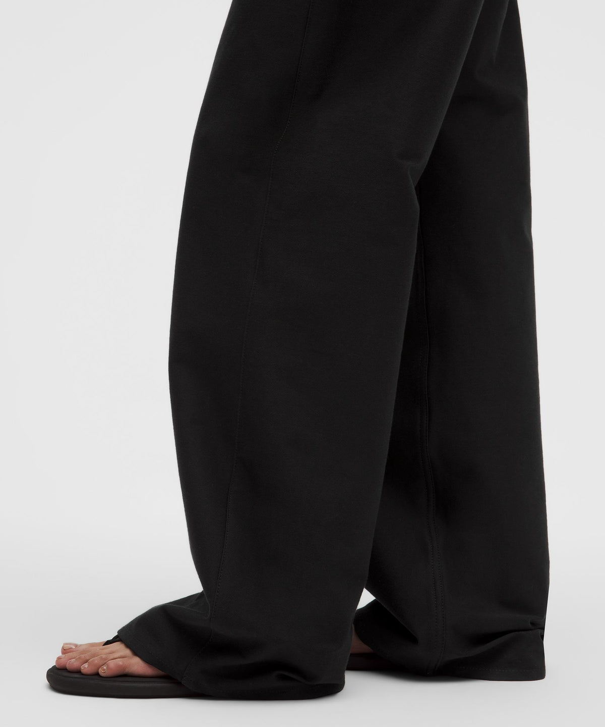 EasyFive Low-Rise Classic Wide-Leg PantRegular
