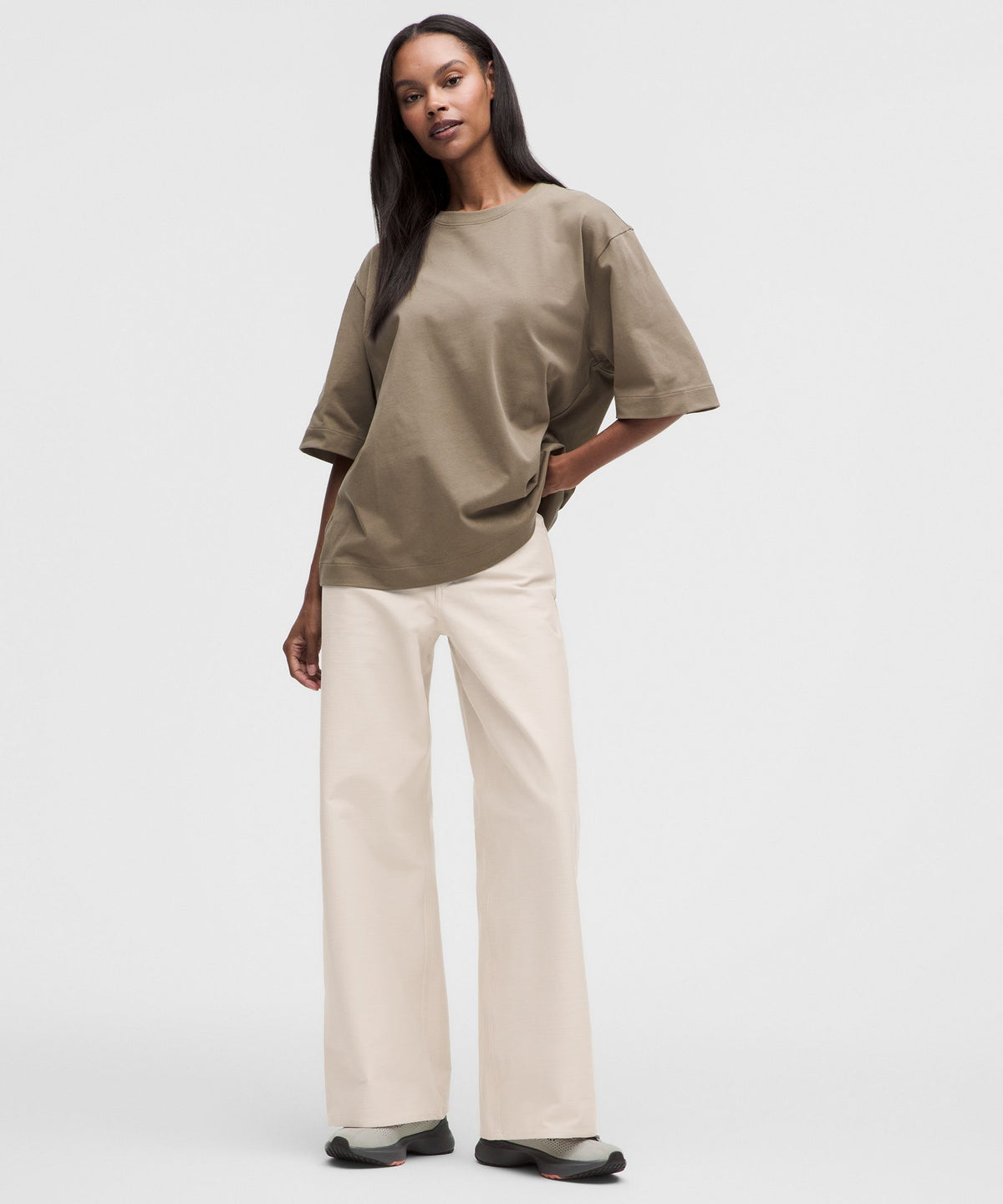 EasyFive Low-Rise Classic Wide-Leg PantRegular