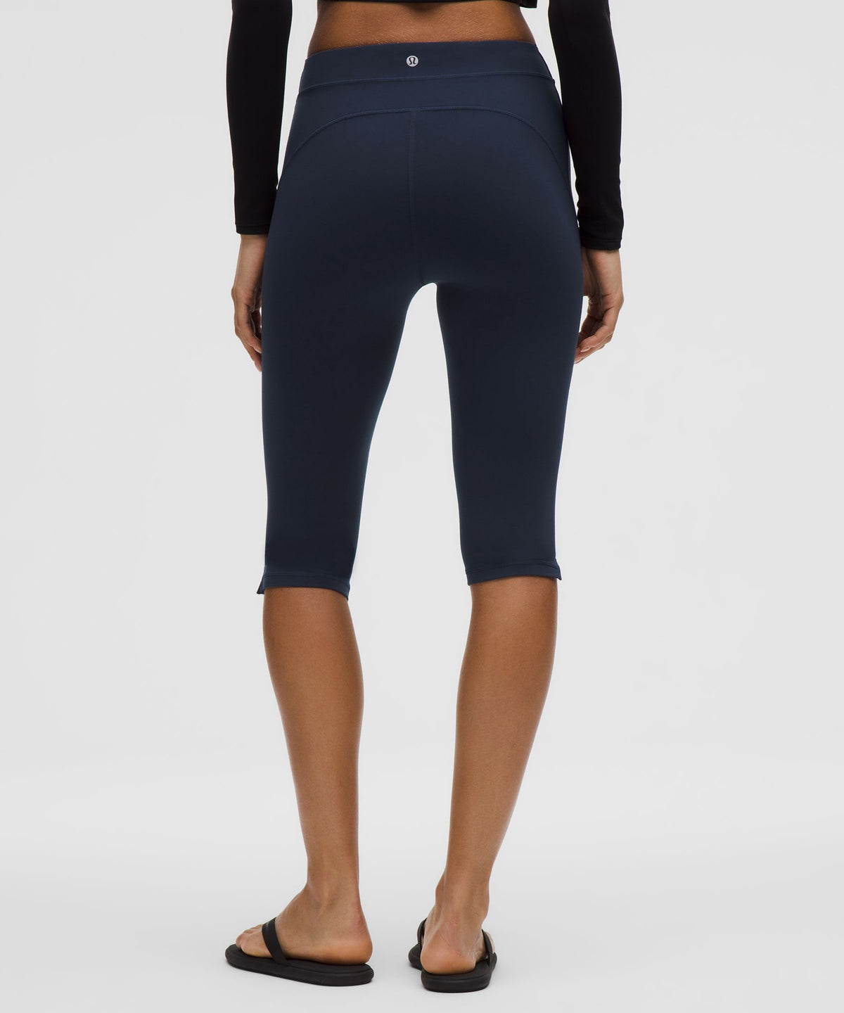 Groove High-Rise Notched-Hem Crop 15"
