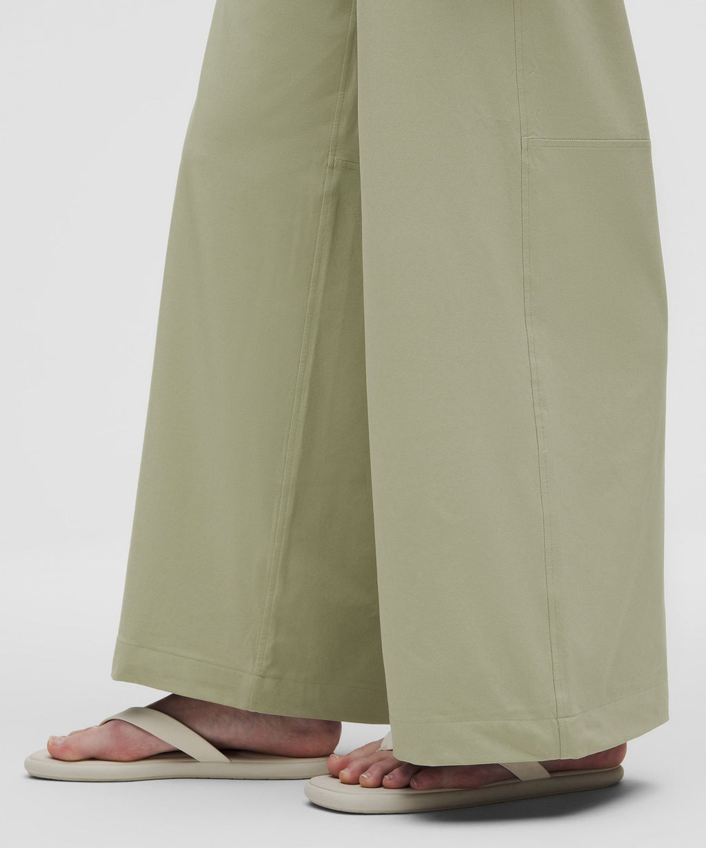 Swift Mid-Rise Wide-Leg Pant