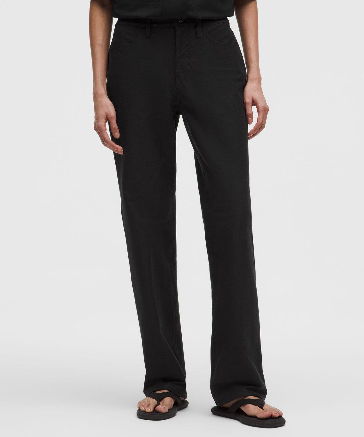 EasyFive Mid-Rise Relaxed-Straight PantShort