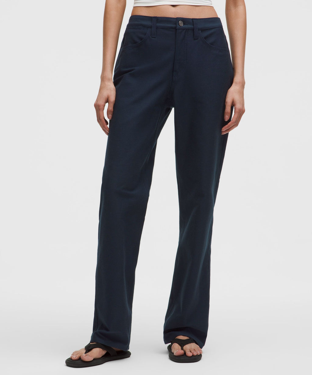 EasyFive Mid-Rise Relaxed-Straight PantShort