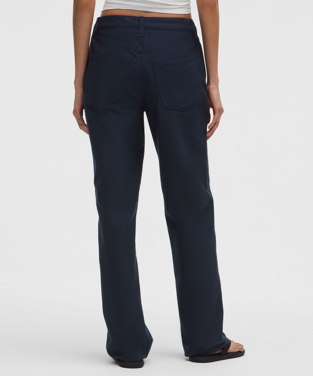 EasyFive Mid-Rise Relaxed-Straight PantShort