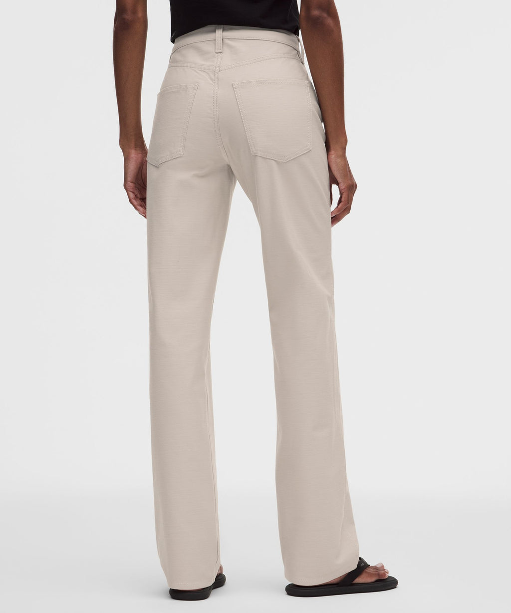 EasyFive Mid-Rise Relaxed-Straight PantShort