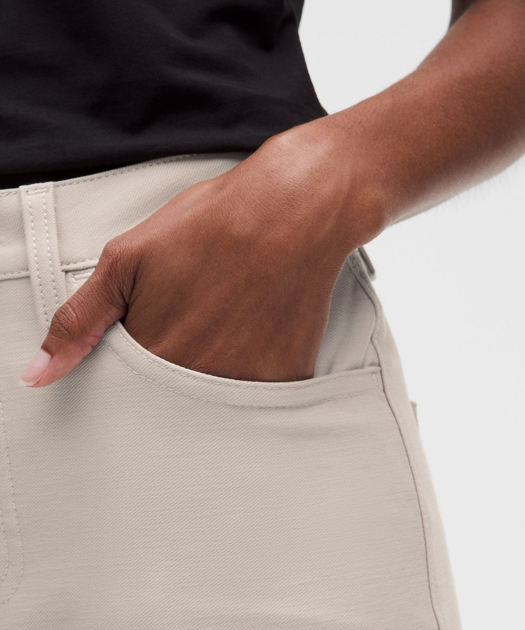 EasyFive Mid-Rise Relaxed-Straight PantShort