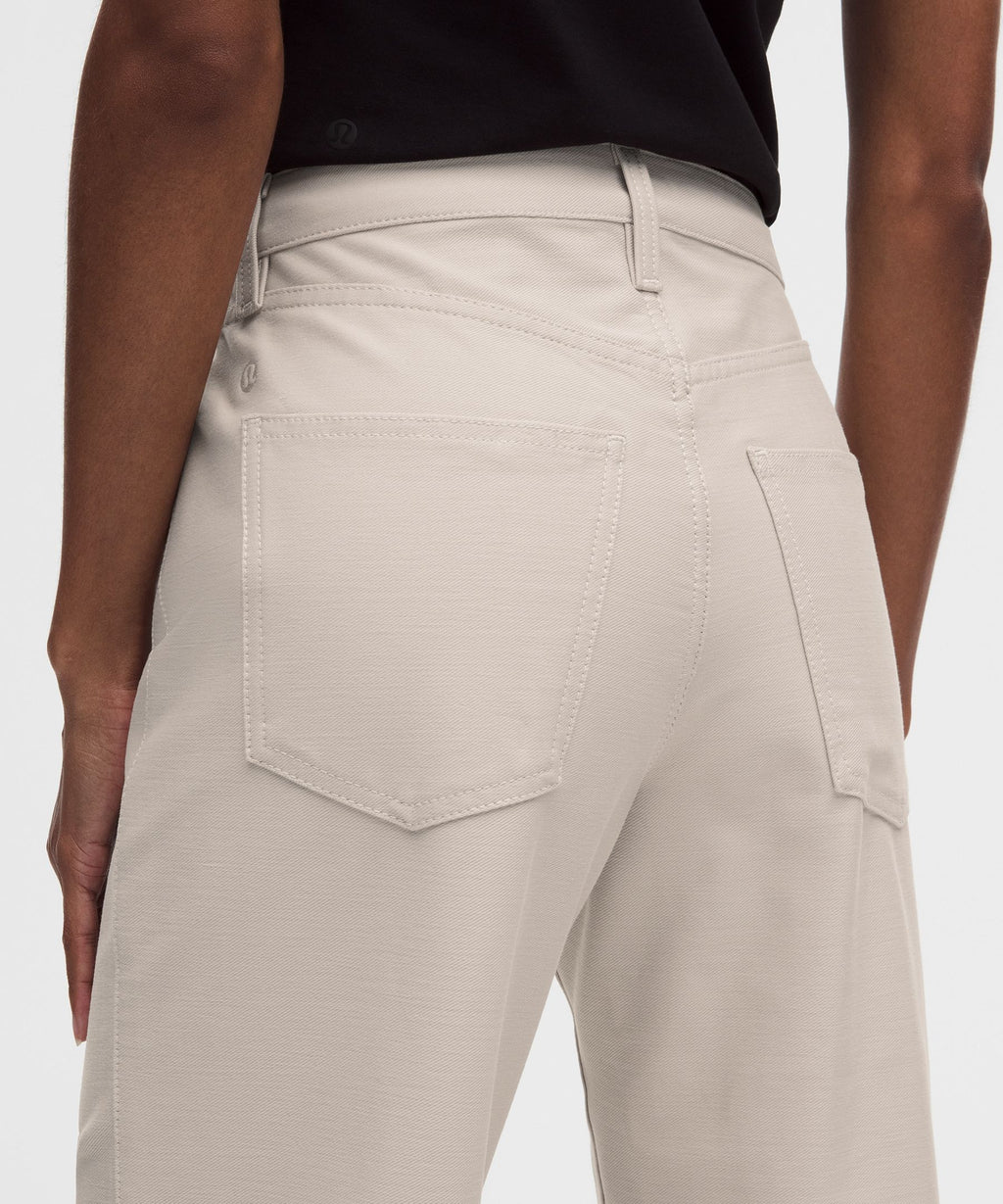 EasyFive Mid-Rise Relaxed-Straight PantShort