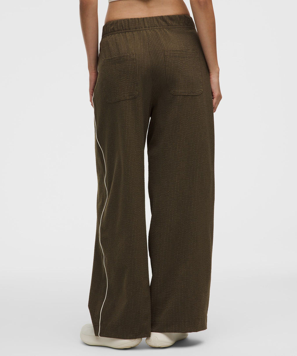 Seersucker WovenAir High-Rise Pleated PantRegular