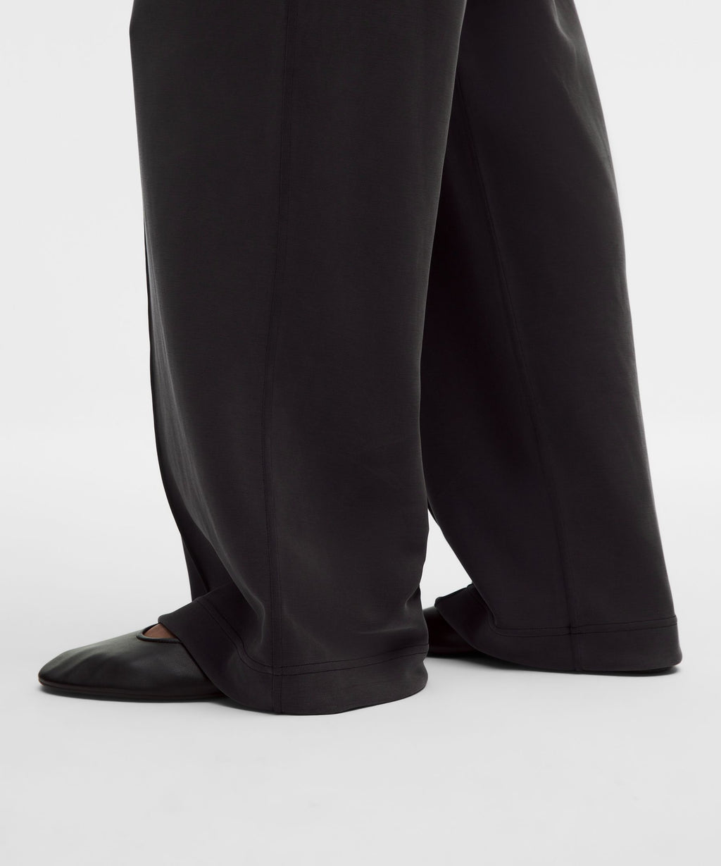 Softstreme Pintuck High-Rise Wide-Leg PantRegular