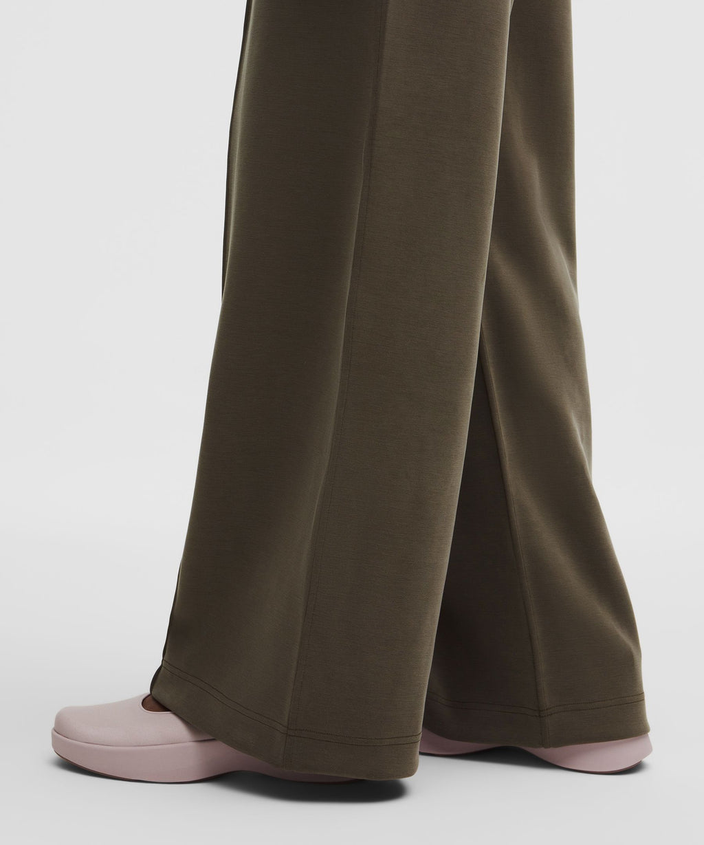 Softstreme Pintuck High-Rise Wide-Leg PantRegular