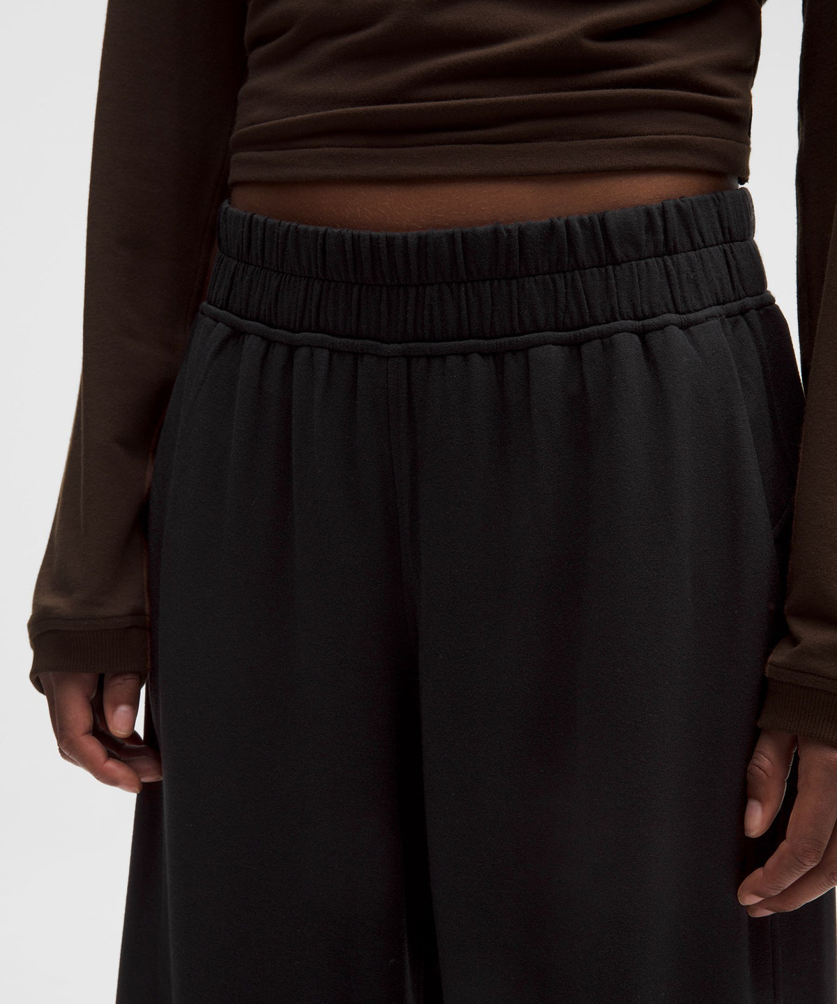 BeCalm Mid-Rise Wide-Leg Pant