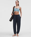 Groove Low-Rise Relaxed Cinch PantRegular