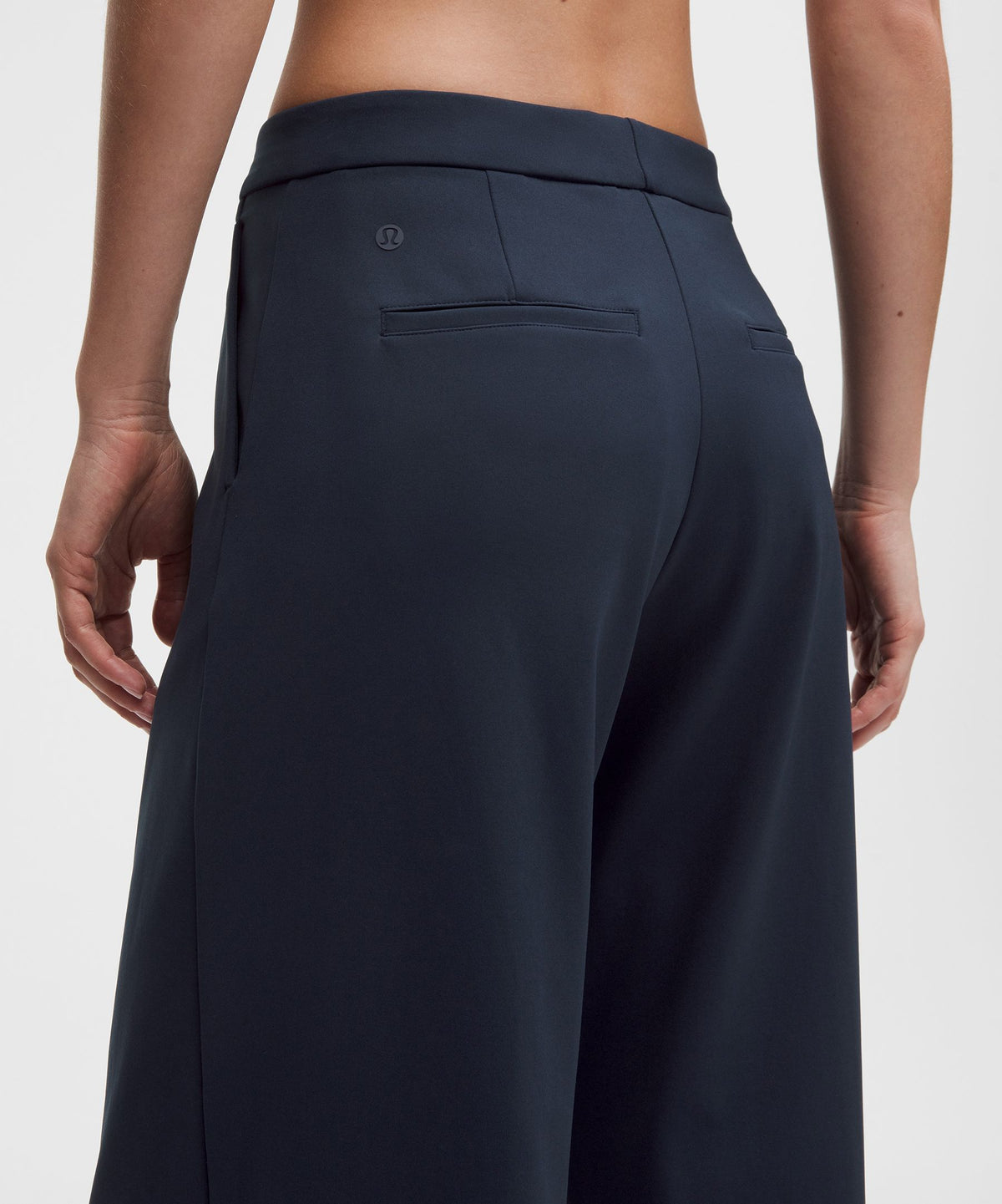 Daydrift Mid-Rise Cropped Wide-Leg TrouserShort