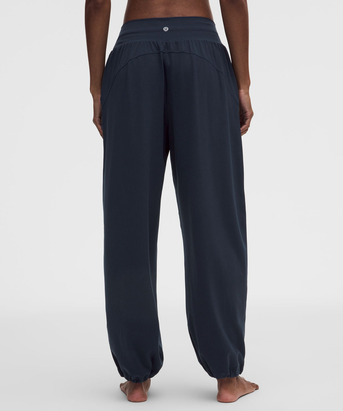 Groove Low-Rise Relaxed Cinch PantShort