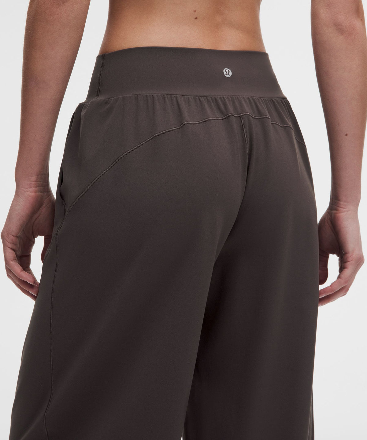 Groove Low-Rise Relaxed Cinch PantShort