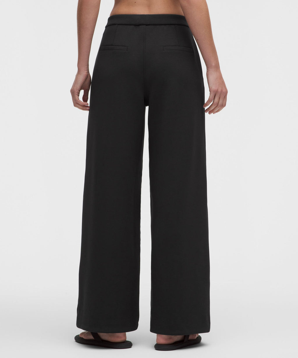 Smooth Spacer High-Rise Wide-Leg PantRegular