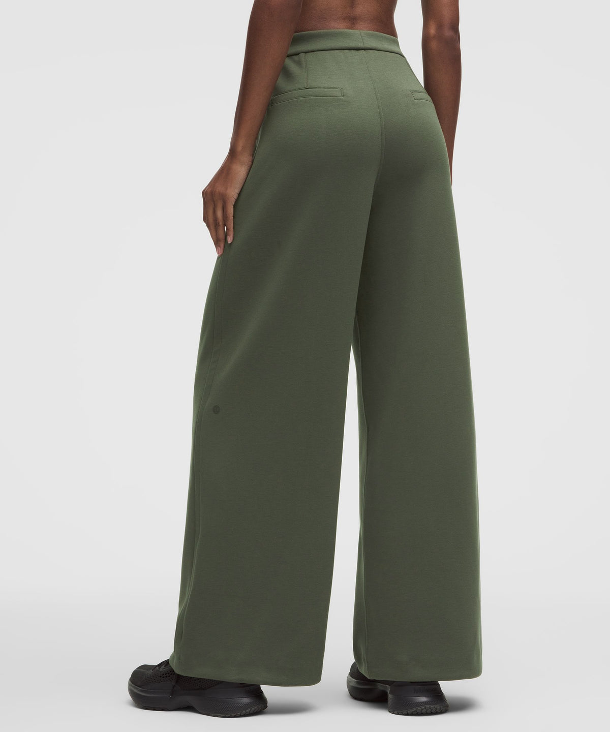 Smooth Spacer High-Rise Wide-Leg PantRegular