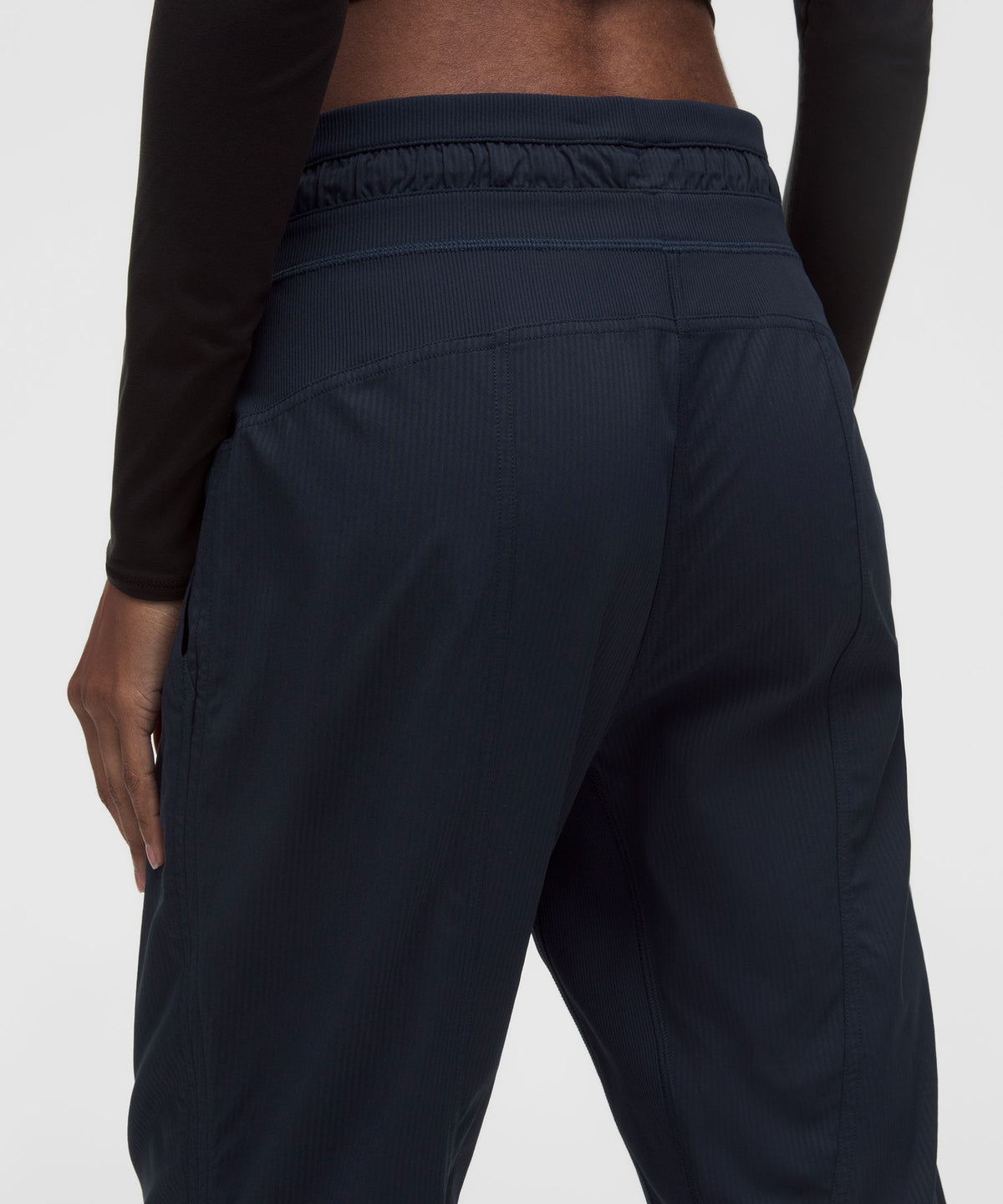 Dance Studio Mid-Rise Cropped Pant