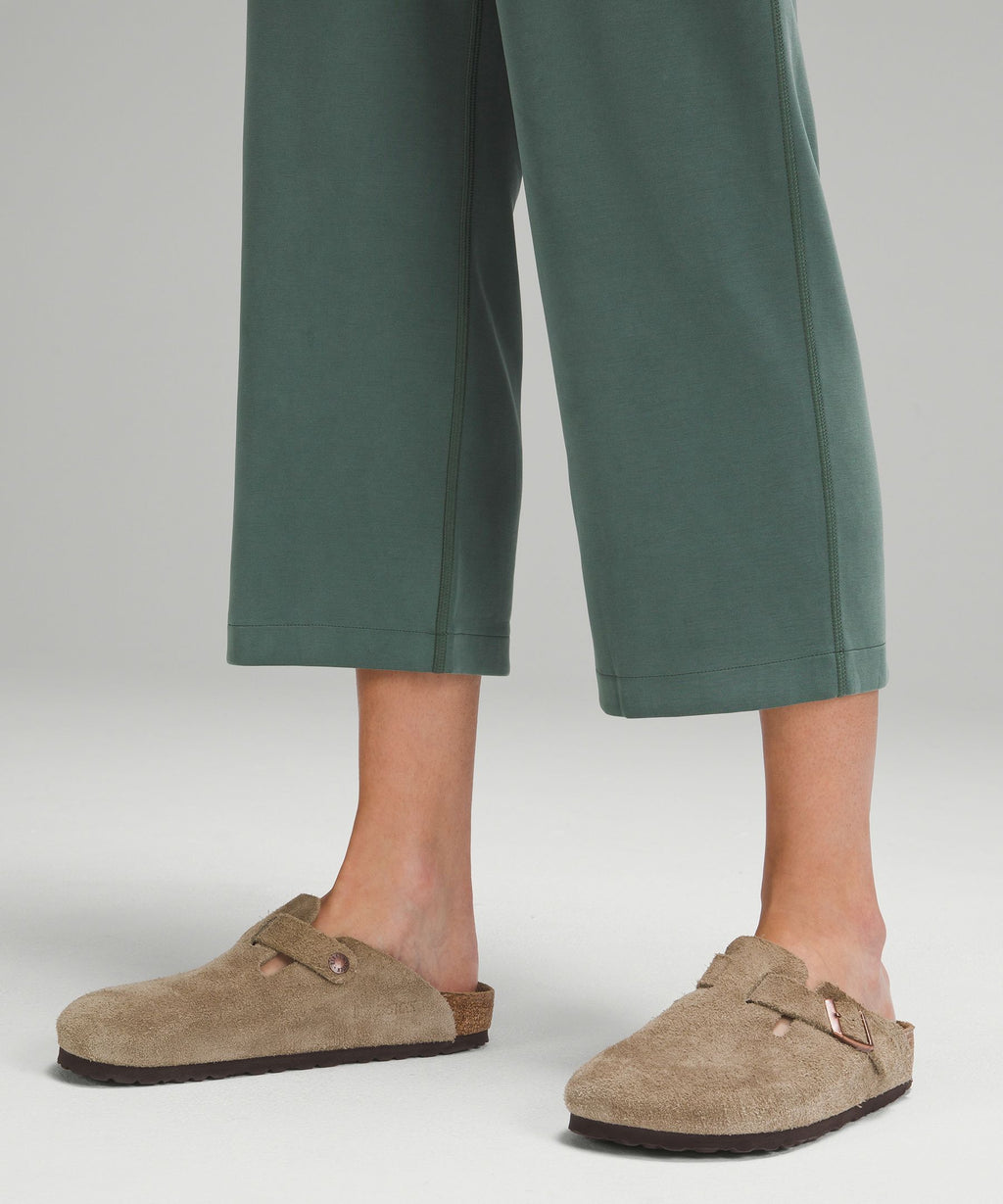 Softstreme High-Rise Straight-Leg Cropped Pant