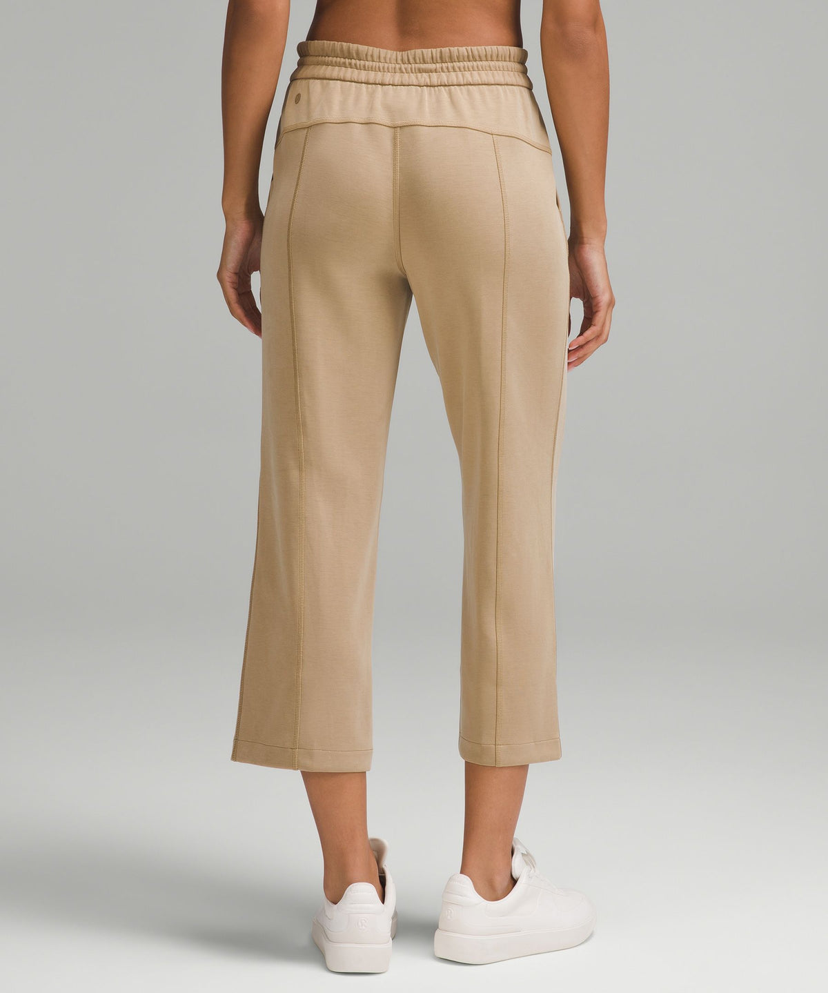 Softstreme High-Rise Straight-Leg Cropped Pant