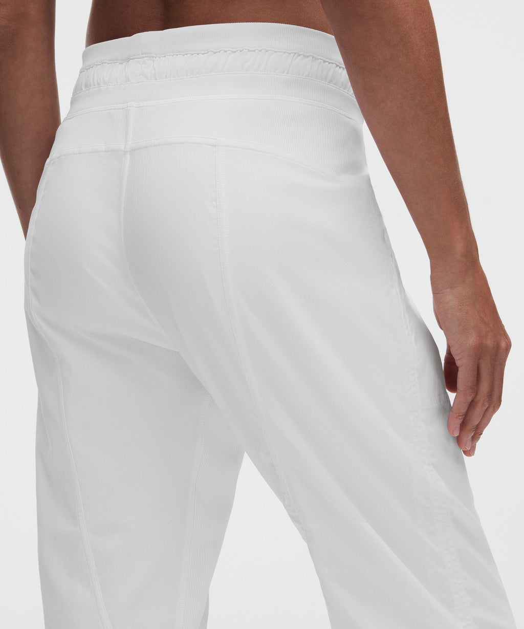 Dance Studio Mid-Rise Cropped Pant