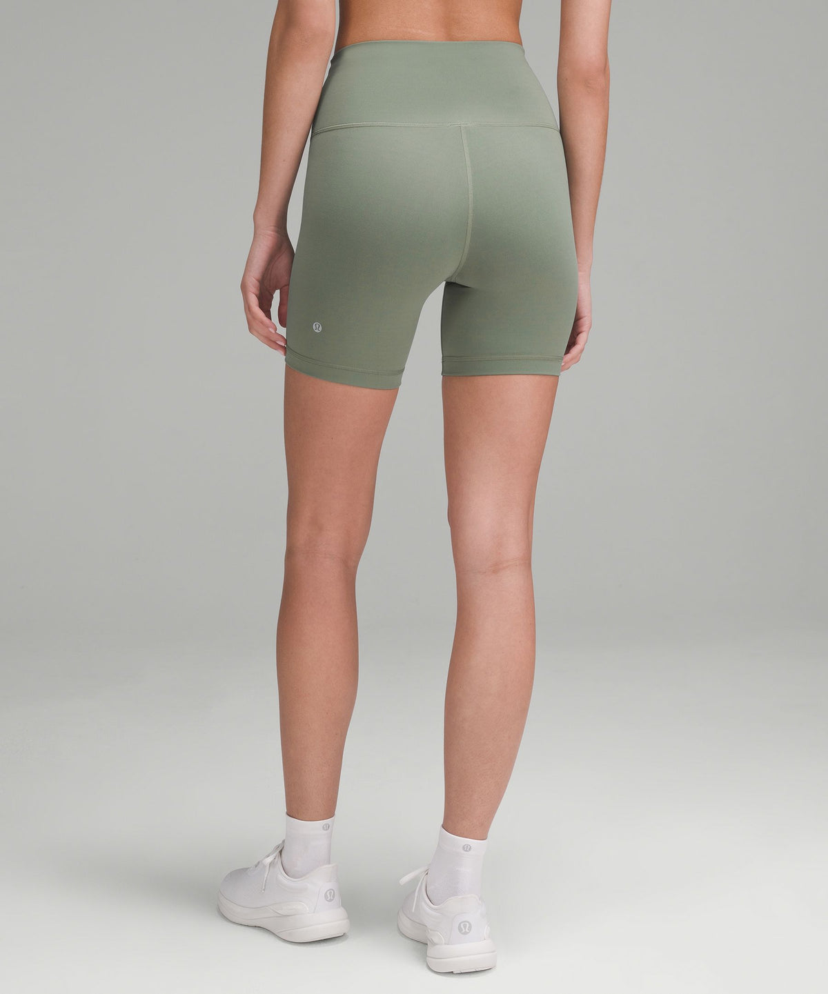 Wunder Train High-Rise Short 6"