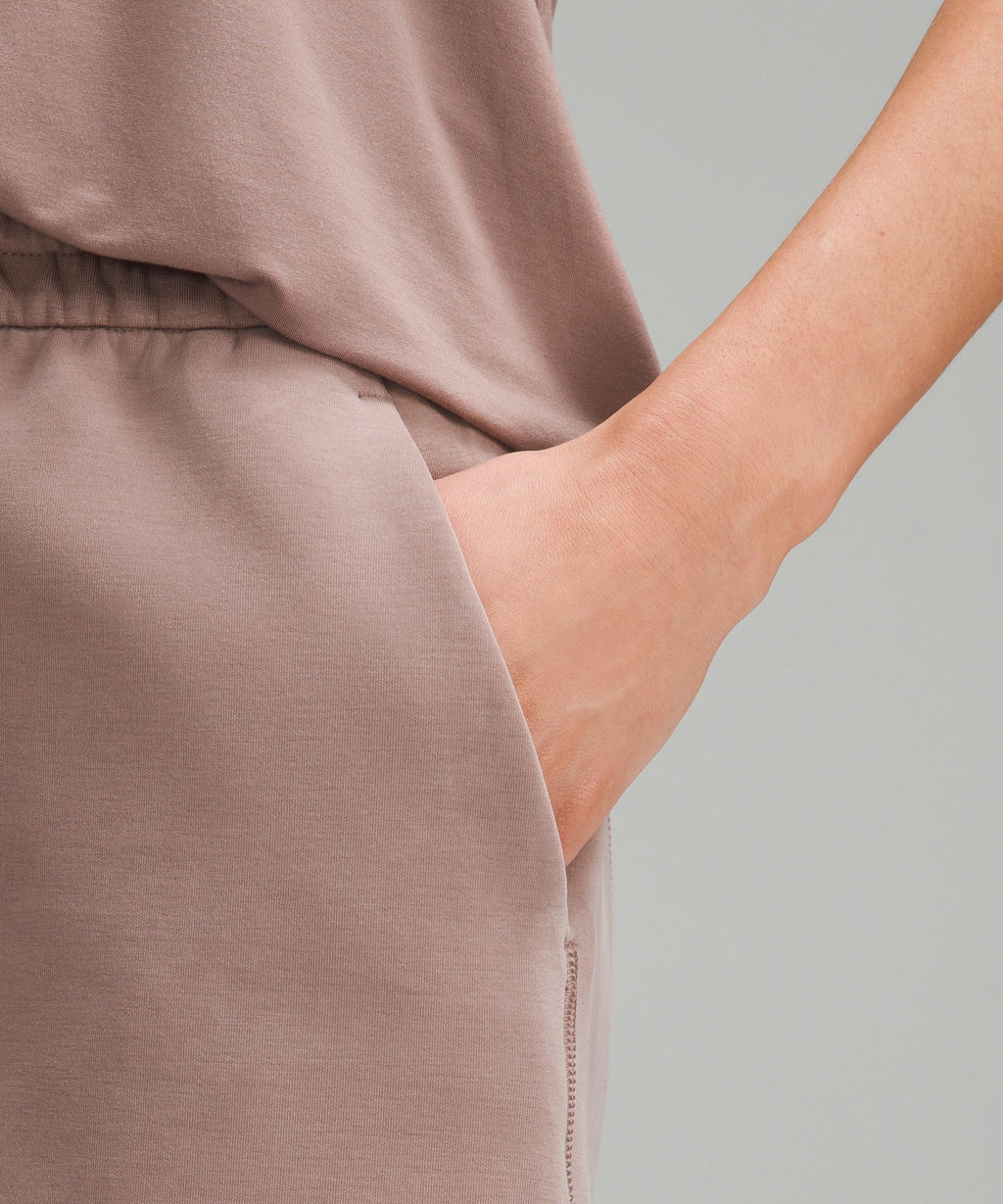 Softstreme High-Rise Short 4"
