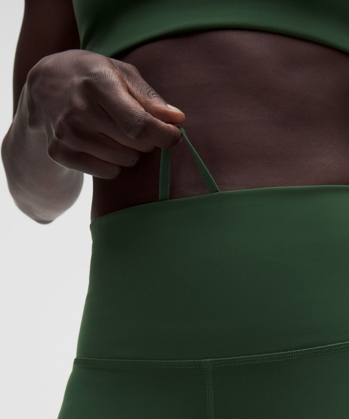 Wunder Train High-Rise Short 2"