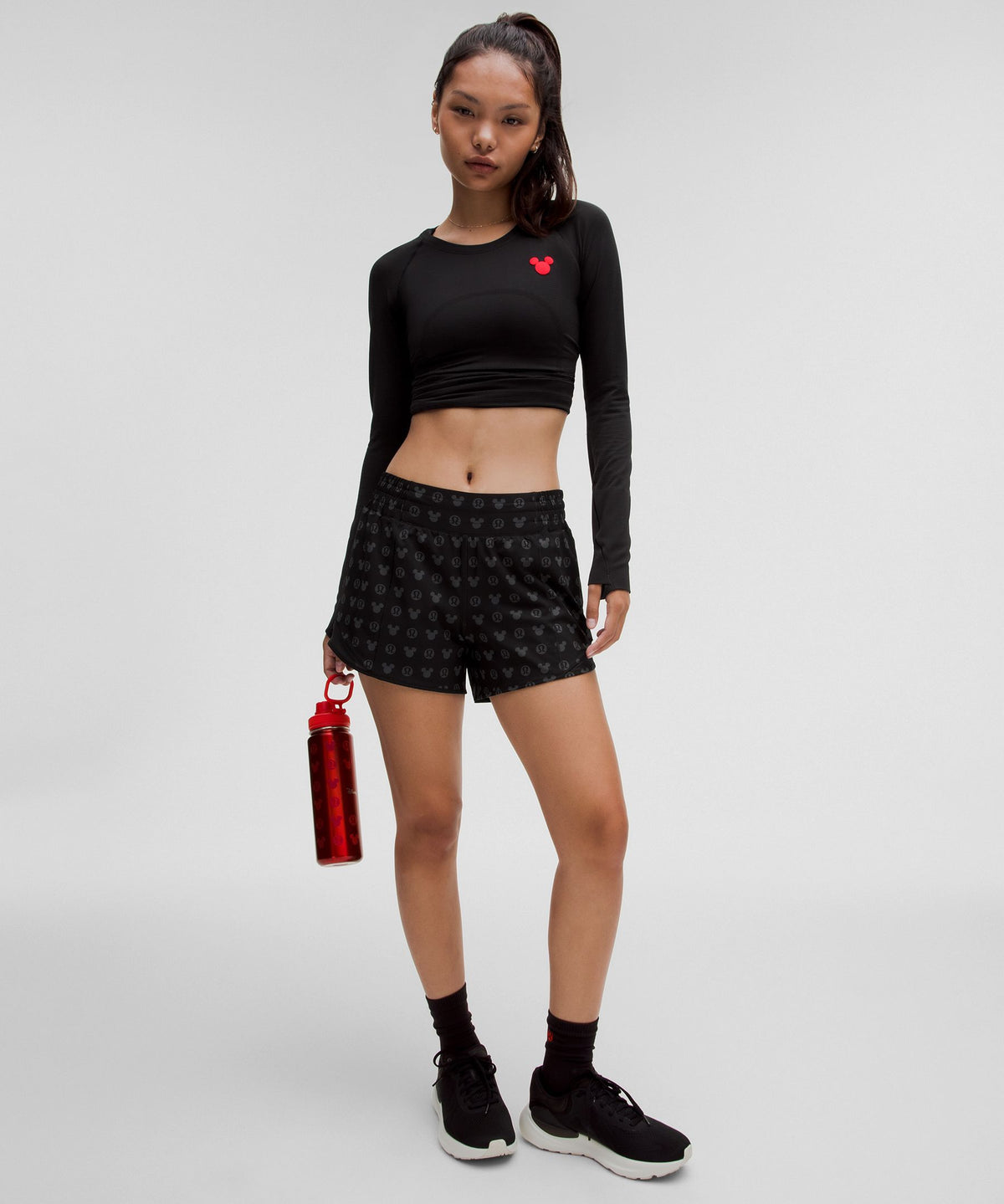 Disney x lululemonHotty Hot High-Rise Short 4"