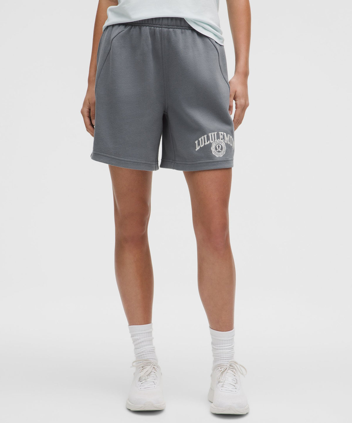 Scuba Mid-Rise Oversized Short 7"Graphic