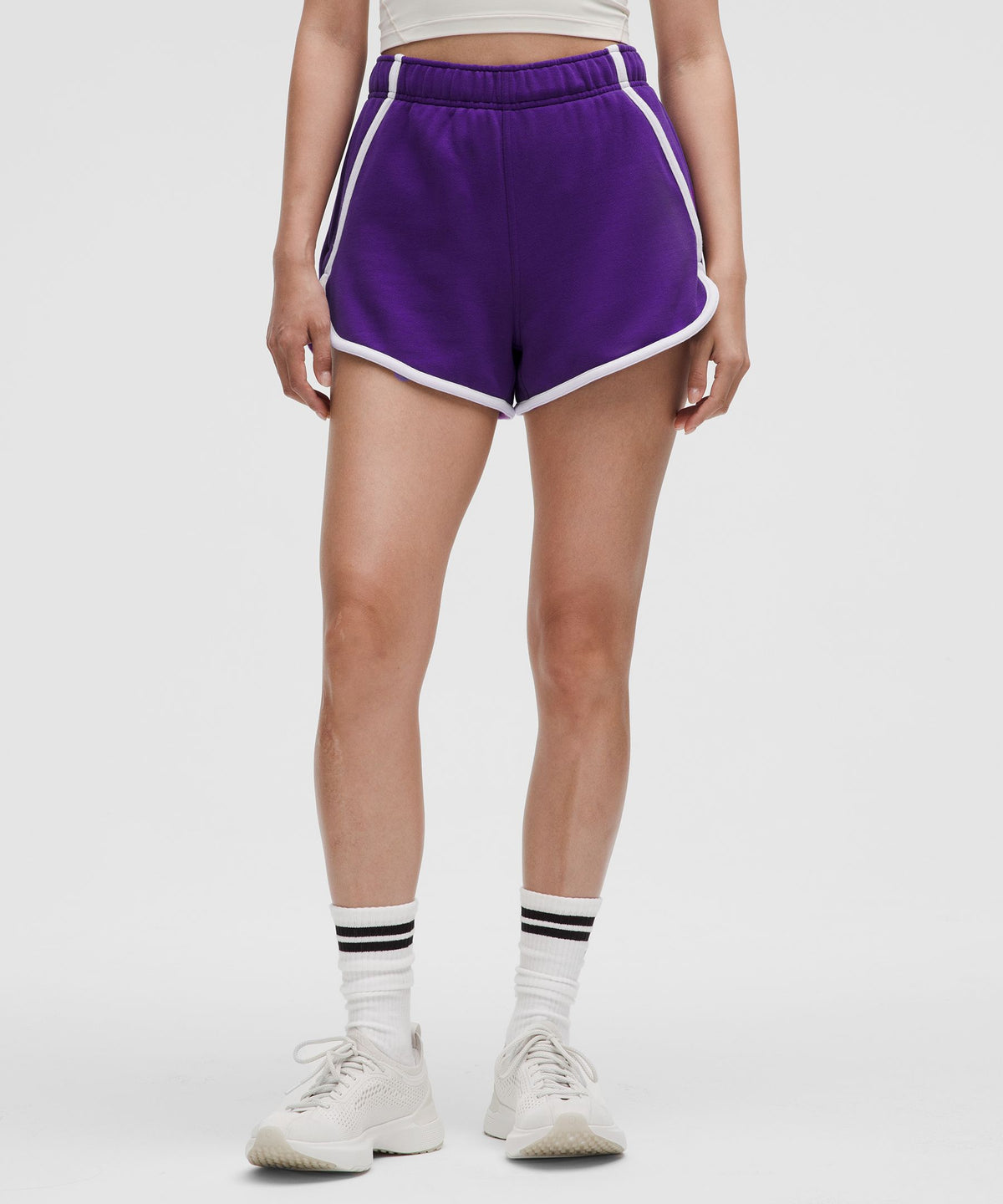 Scuba Mid-Rise Oversized Short 3"Trim
