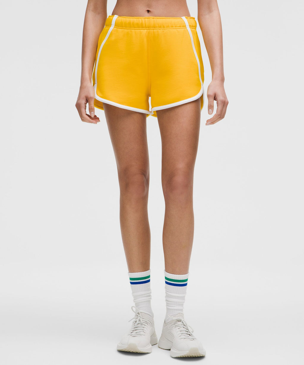 Scuba Mid-Rise Oversized Short 3"Trim
